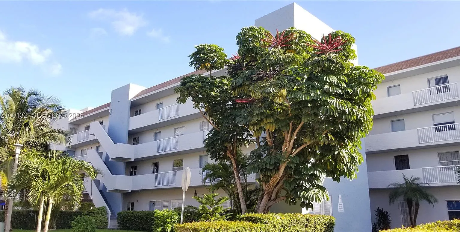 Waterpoint Condo — Photo 1
