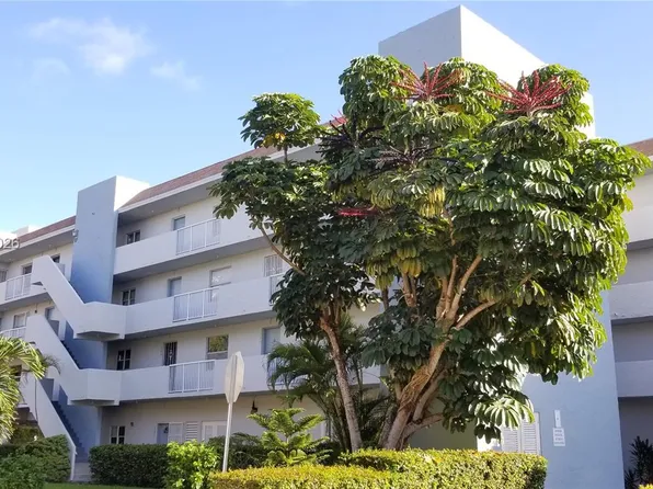 3868 NE 169th St, North Miami Beach, FL