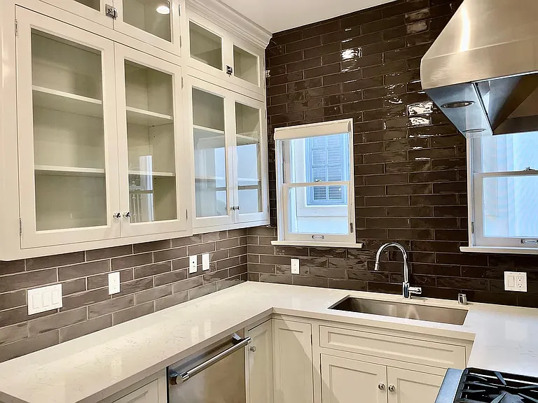 1330 N Harper Ave #108 — Photo 23