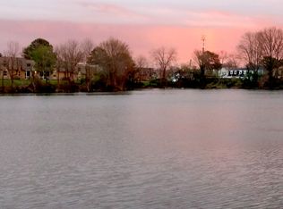 753 Lake Edward Dr, Virginia Beach, VA 23462