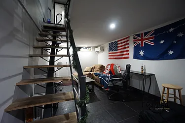 Rented by Rennit Inc.