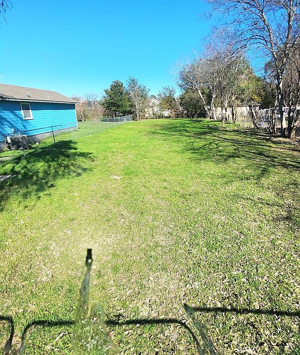 2nd image of 611 Cantrell Dr LOT 11