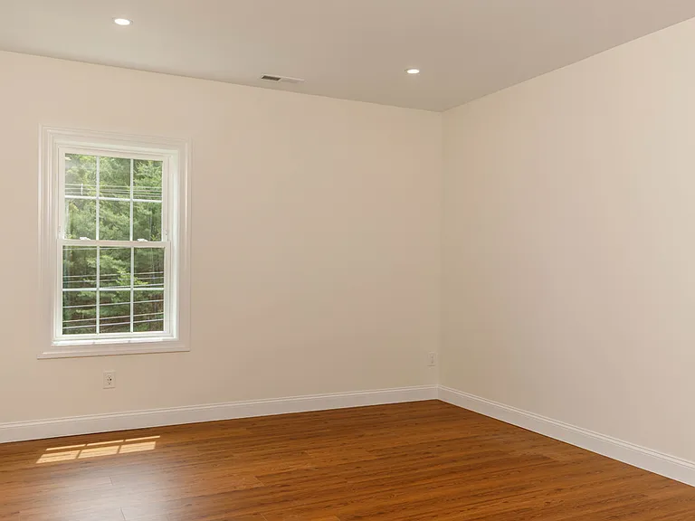 150 State Rd E #3 — Photo 40