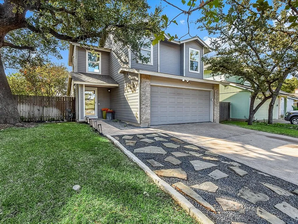 3 bed, 2.5 bath, 1401 sqft, $2,395 — Photo 1
