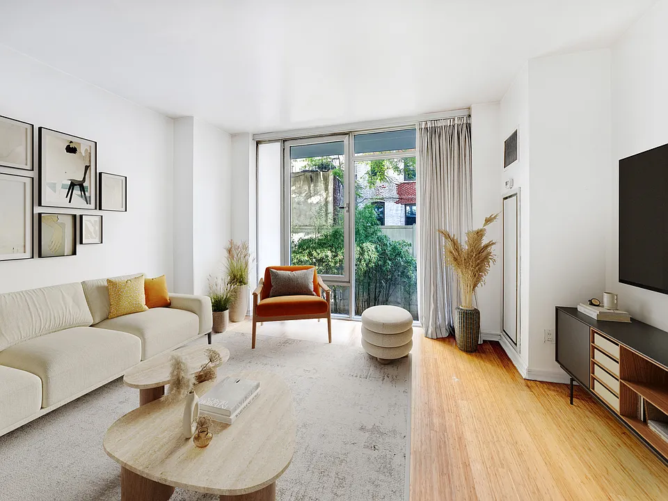 350 W 53rd St #THB