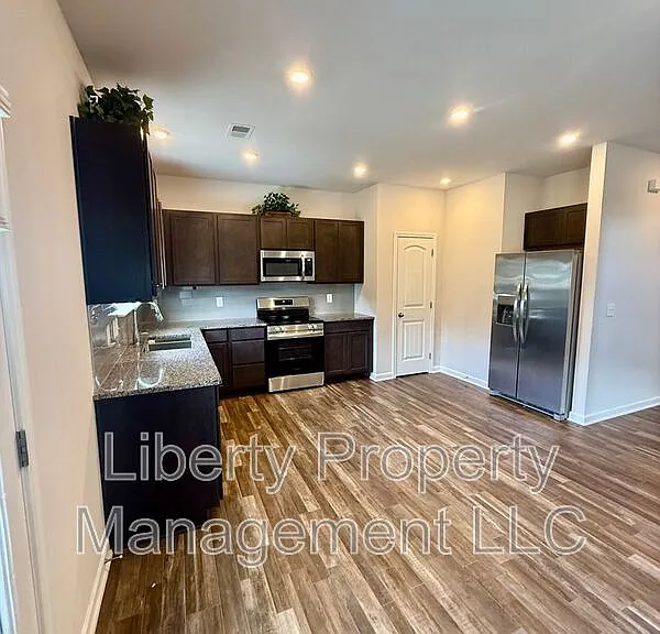 145 Deodora Ln — Photo 10