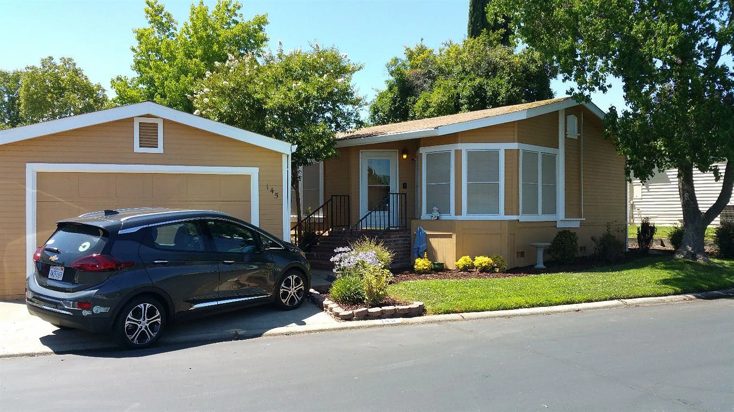 145 Brunswick Way photo 1