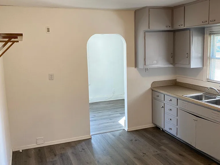 2200 Oak Ln — Photo 17