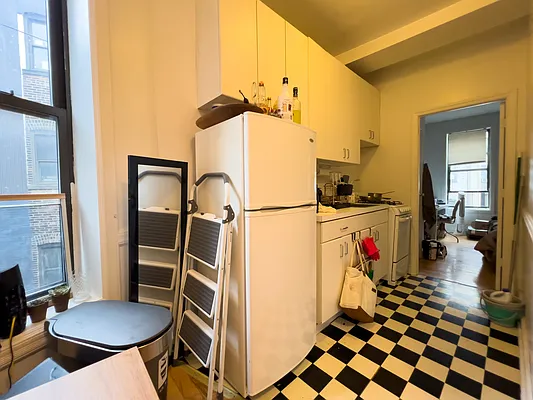 Rented by Denise Rosenblum, LREB | media 7