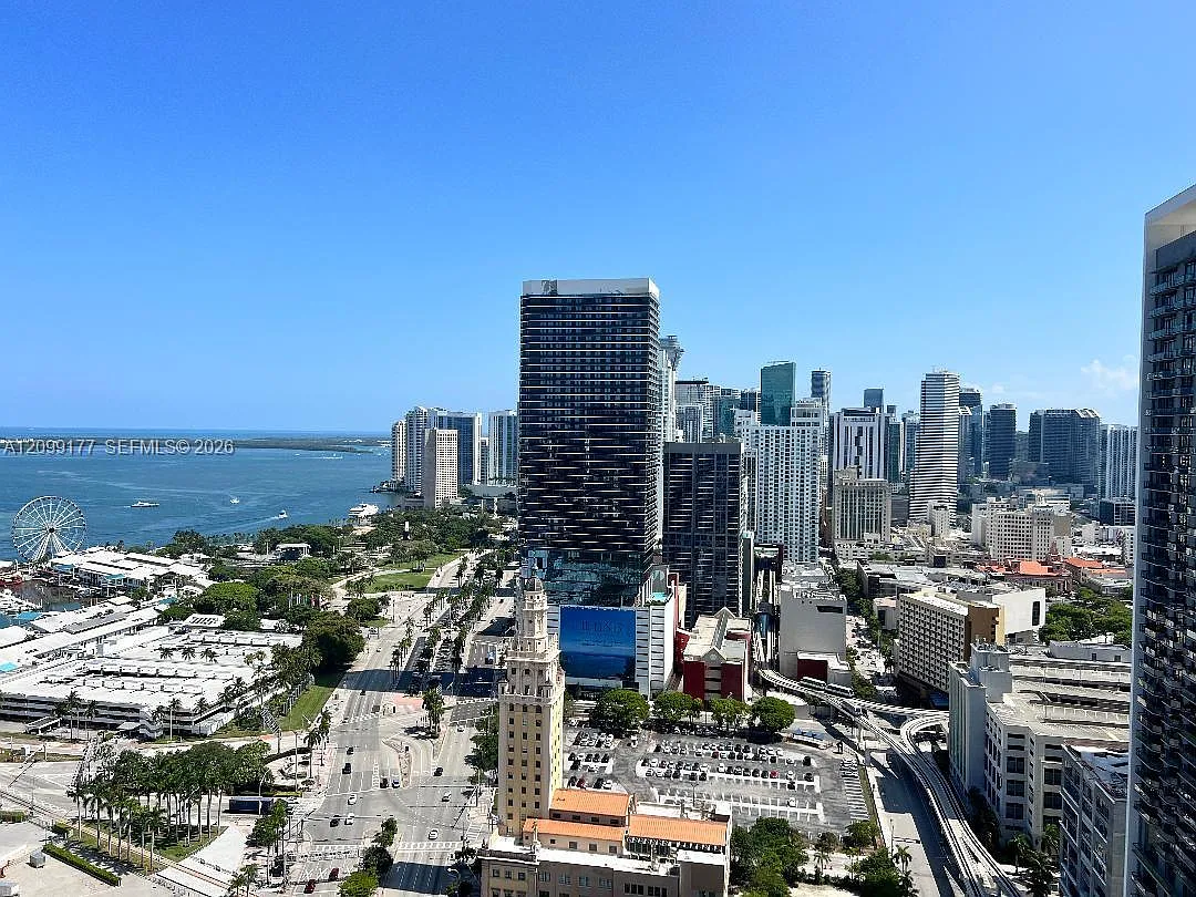 Marinablue Condo — Photo 4