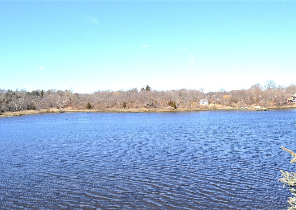 331 Enterprise Dr, Somerset, MA 02725 Zillow