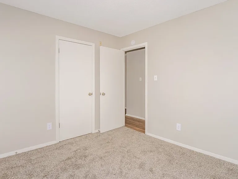 6500 Cornwall Rd — Photo 13