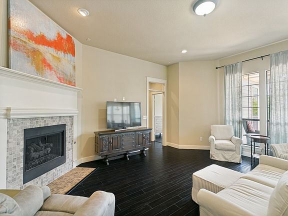 5th image of 515 Mefford Ln