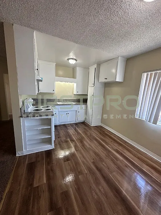 3437 Belcroft Ave — Photo 3