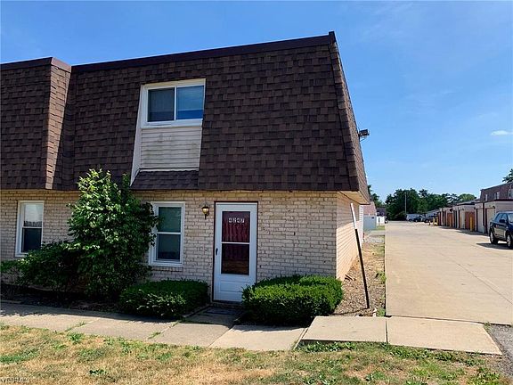 3rd image of 4247 Bennington Blvd #14A