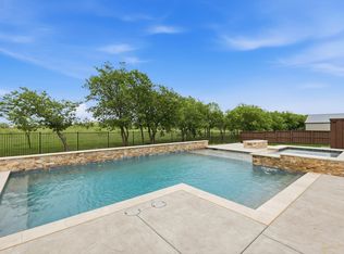 5013 Diamond Dr, Sanger, TX 76266