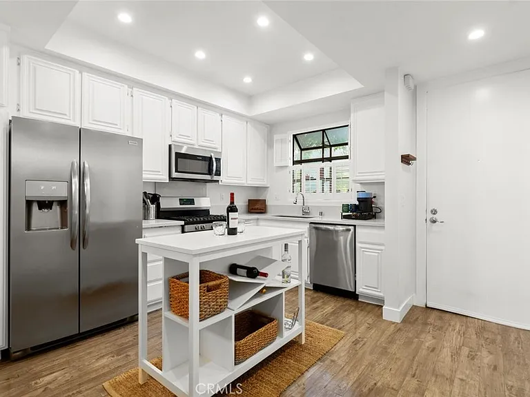 8687 Falmouth Ave — Photo 7