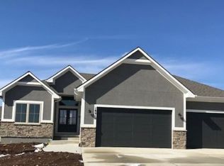 21107 W 186th Ter, Spring Hill, KS 66083