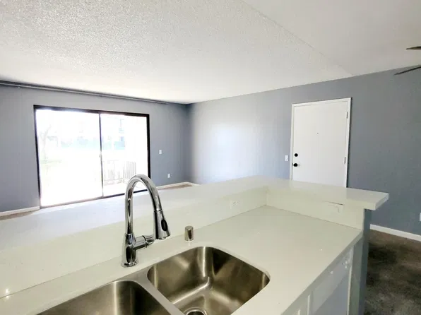 31200 Landau Blvd, Cathedral City, CA
