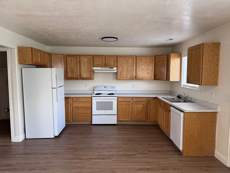 2455 W 450 N #1 — Photo 7