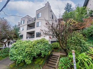 1320 SW Hall St APT 202, Portland, OR 97201