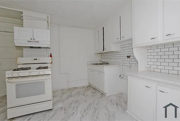 320 Front St #2 — Photo 11