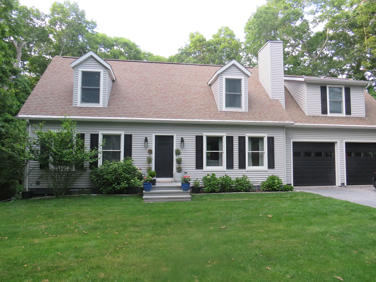 Southampton Private and Secluded — Photo 1