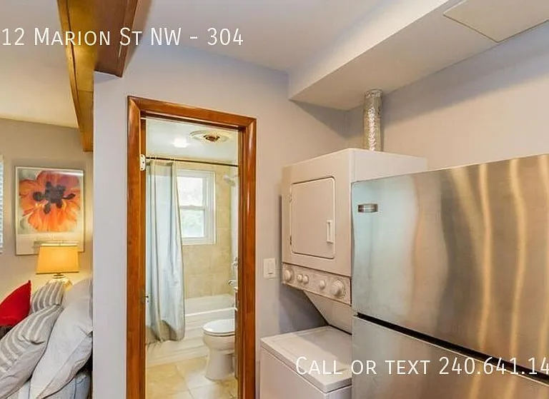 1512 Marion St NW #304 — Photo 16