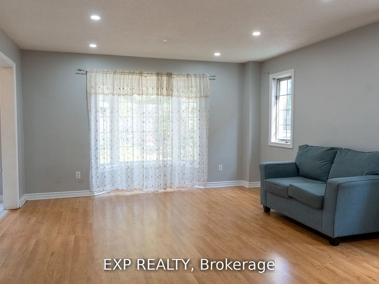 4 bed, $2,998 — Photo 3