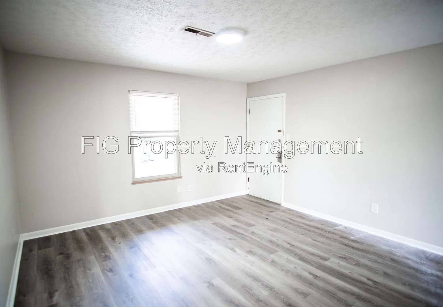 2 bed, 1.0 bath, $1,195 — Photo 2
