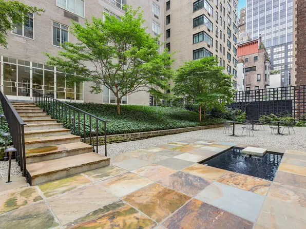 17 West 54th Street 10A image 15 of 15