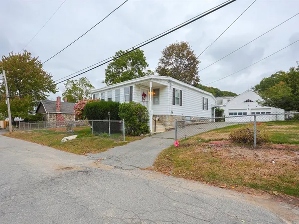 12 Lothrop St, Saugus, MA 01906