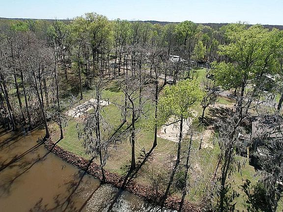 3rd image of 4593 Cypress Village Rd