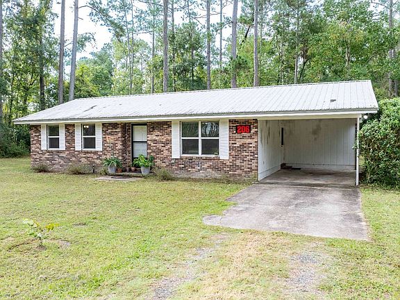 4th image of 206 SE Doug Moore Dr