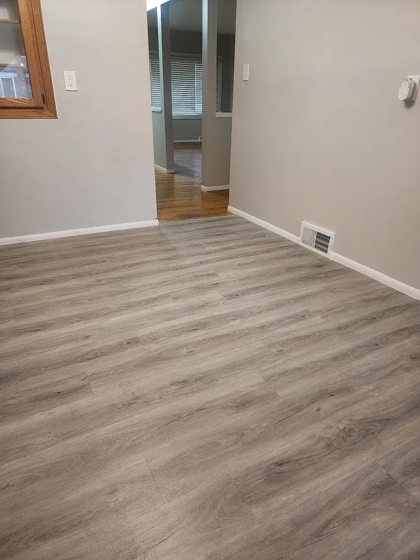3 bed, 1430 sqft, $2,100 — Photo 1