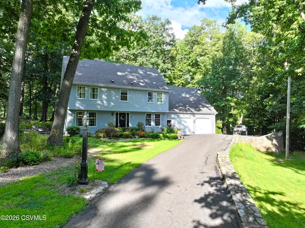 28 Fairway Dr, Selinsgrove, PA 17870