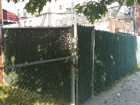 5th image of 8683 25th Ave