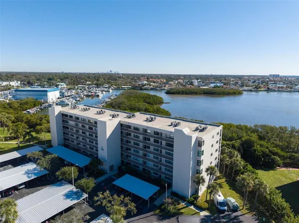 1332 Pasadena Ave S APT 205, South Pasadena, FL 33707