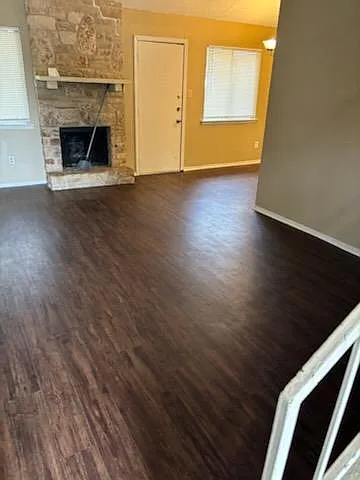 2 bed, 1.5 bath, 985 sqft, $1,595 — Photo 3