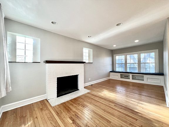 4th image of 9210 S Trumbull Ave