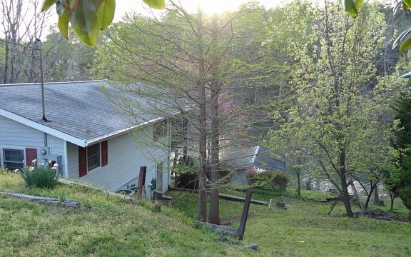5th image of 16701 Crosshaven Dr