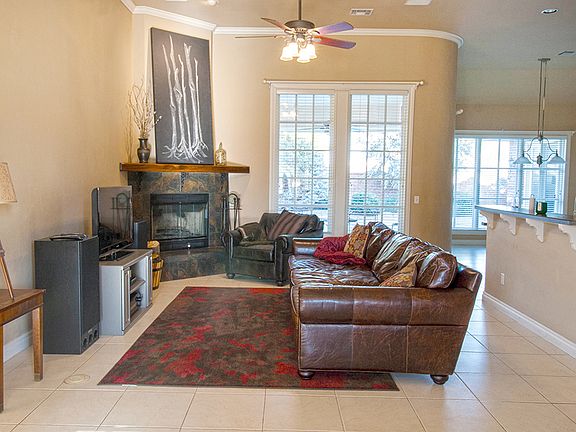5th image of 13108 Dawson Ct