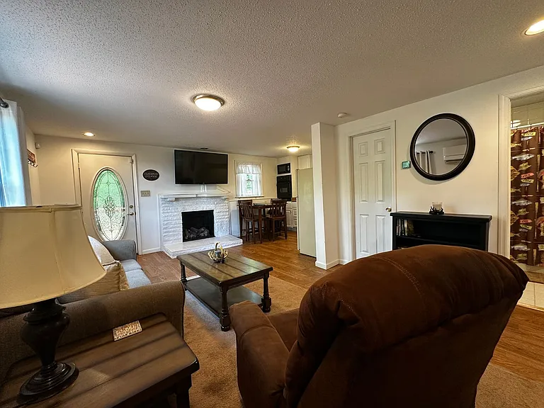 253 White Ln — Photo 10