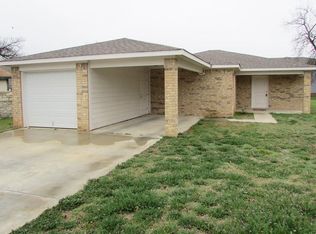 360 E Park St, Stephenville, TX 76401