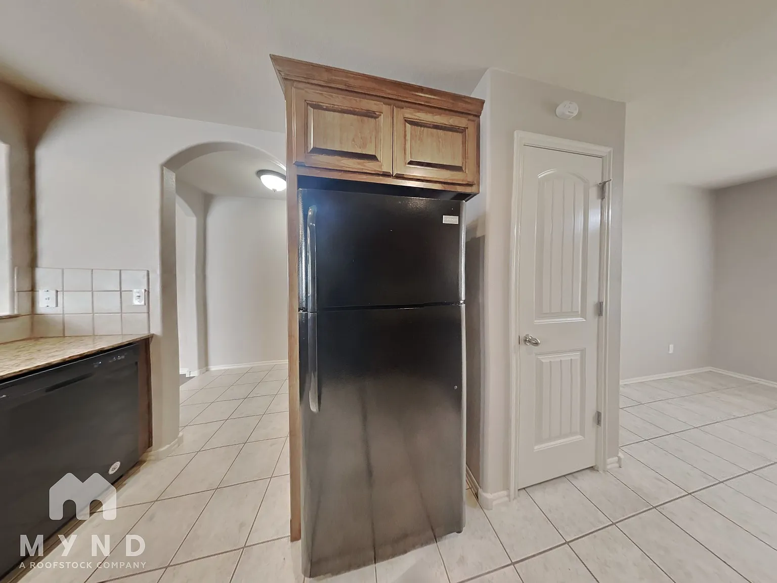 3 bed, 2.0 bath, 1650 sqft, $1,915 — Photo 4