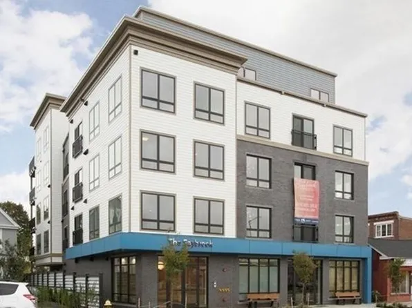 214 Market St Unit 301, Boston, MA 02135