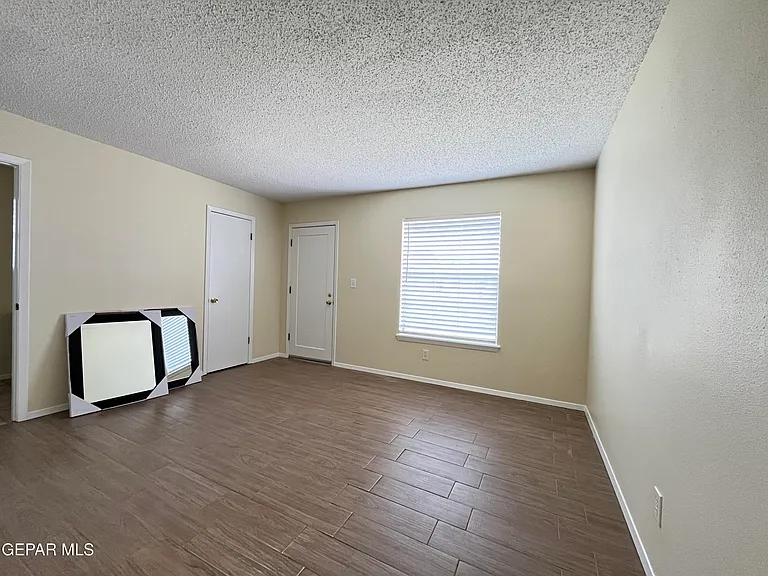 11016 Pebble Hills Blvd — Photo 5