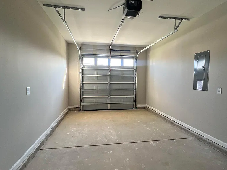 286 Maidens Choice Rd — Photo 23