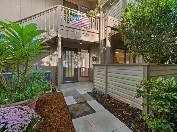 1657 BROOKHOUSE CIRCLE #152, SARASOTA, FL 34231