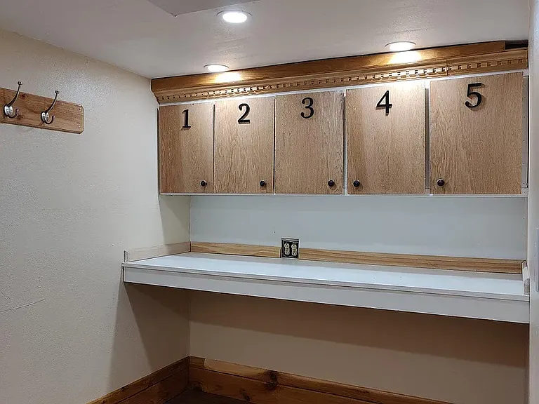 1920 W Riverside Ave #4 — Photo 16